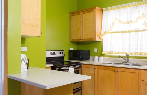 Beverly Hills Apartment | New Kingston Apt at Wellington Cove