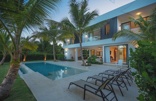 Veron Villa | NEW LAKE FRONT VILLA IN DELIGHTFUL PUNTA CANA RESORT