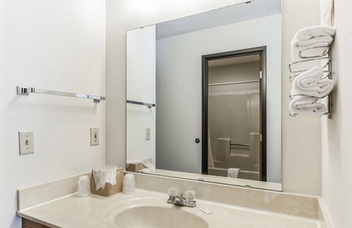 Boulder Junction Apartment | NEW LISTING! 116 Two Queen Room with lock off access by RedAwning