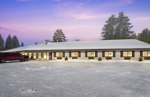 Boulder Junction Apartment | NEW LISTING! 116 Two Queen Room with lock off access by RedAwning