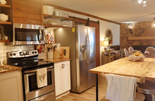 Cedar Creek Reservoir House | New Listing-2 Houses one level, Waterfront on Cove, Dock, Firepit, Game Room