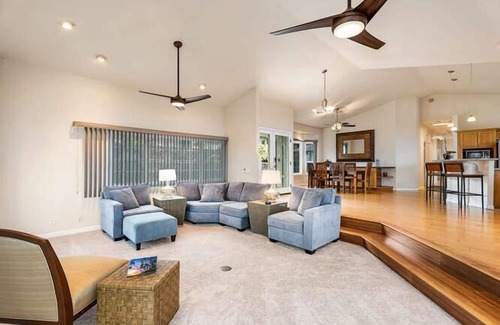 Kealakekua House | NEW LISTING - Authentic Hawaii Experience near shops