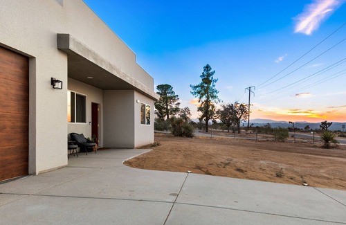 Joshua Tree House | *NEW listing * Beautiful and Modern- Casa Loma Joshua Tree