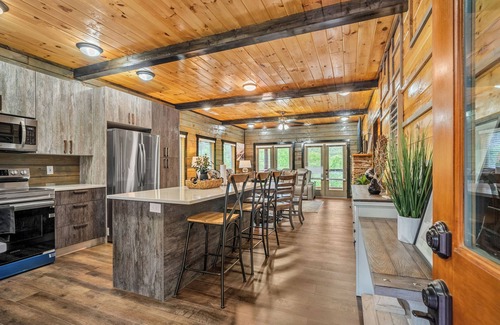 Sevierville Cabin | New Listing! Central To Attractions, Indoor Pool!