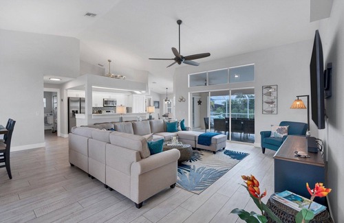 Punta Gorda House | New Listing! Charlotte Harbor Area Resort, 120mi to Disney & 134mi to Universal - GRH783407