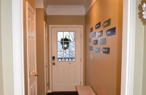 Lincoln Condo | New Listing - Desirable Forest Ridge Condo 3 Bed, 2 BA