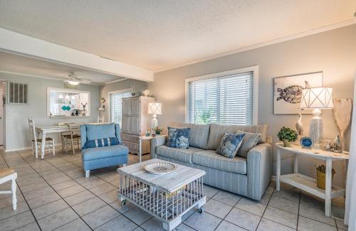 Oceanmarsh Subdivision House | New Listing - First floor condo on Harbor Island