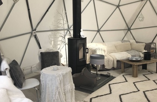Saint-Sulpice Cabin | NEW LISTING! Luxury Glamping Dome