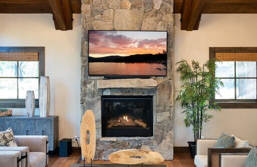 Truckee House | New Listing! Gorgeous 4 Bedroom Home on Gray's Crossing Golf Course!