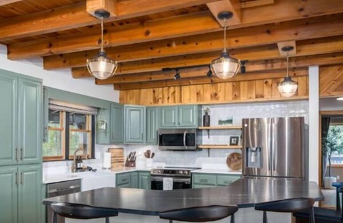 Blue Ridge Cabin | New Listing! Luxury mountain view cabin in the heart of Aska Adventure area
