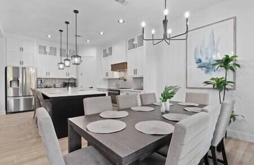 Walden on Lake Conroe House | New Listing* Modern Lake Conroe Oasis Pool Access, Near Golf, New Listing Modern Lake Conroe Oasis