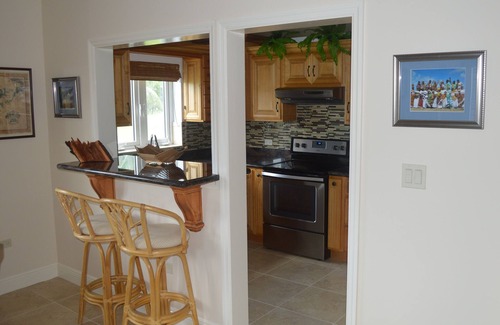 Estate Two Friends Apartment | New Listing! Nature's Ridge. Relaxing Vacation In The Lush Tropical Rain Forest