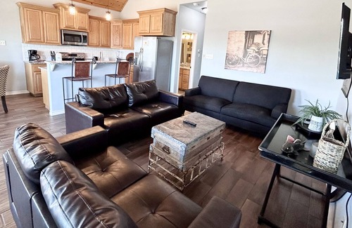 Flour Bluff House | New Listing! Near the Water with Private Pier, Boat Slip & Community Pool!