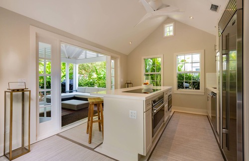 Key West Historic District House | NEW LISTING Old Town Private Pool in Garden Of Eden tropical spa-like Oasis