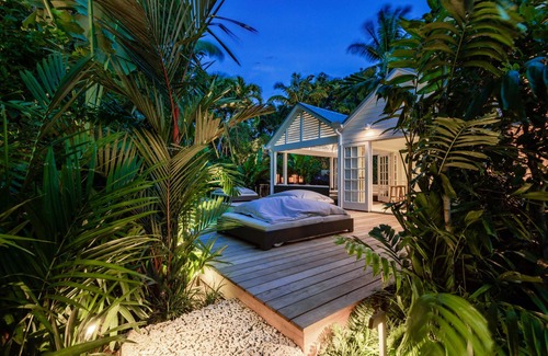 Key West Historic District House | NEW LISTING Old Town Private Pool in Garden Of Eden tropical spa-like Oasis