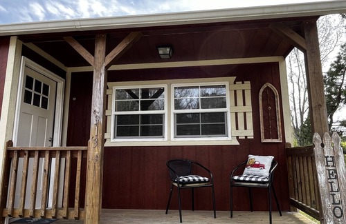 Bismarck Cabin | NEW LISTING! Quiet open setting.