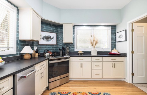 Isle of Palms House | *New Listing* Stay @ 17 57th Ave
