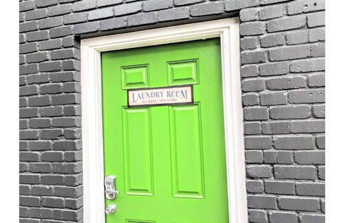 Johnston Terrace House | New Listing! Thrifty and functional 2-bd near AUS and downtown