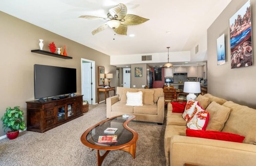Waikoloa Condo | New Listing! Waikoloa Fairways 2-bed, 2.5-bath unit with pool, BBQ, and lanai