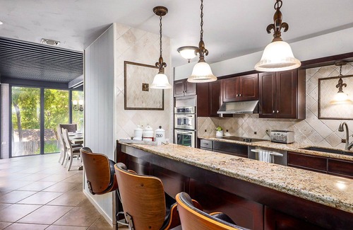 Riverside House | New LOW Rates - Mins to DT, Yard, Spacious Home!