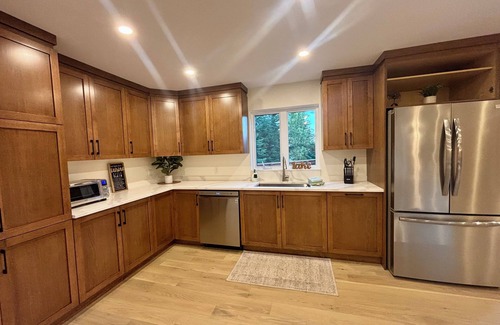 St-Adolphe-d'Howard House | NEW Luxury Lakefront Villa SPA Billiards Ping Pong