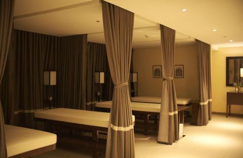 Bagumbayan Apartment | NEW Luxurious Hotel type Condominium 48th Floor