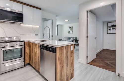 West End Apartment | NEW - Luxury 2 bedroom in Downtown Vancouver