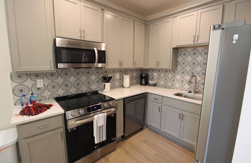 Auburn Cottage | New Luxury 2BR Cottage in Downtown Auburn!