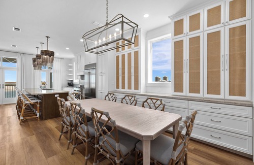 South Padre Island House | New luxury Bayfront home within the exclusive Shores Subdivision! Overlooking the Laguna Madre.