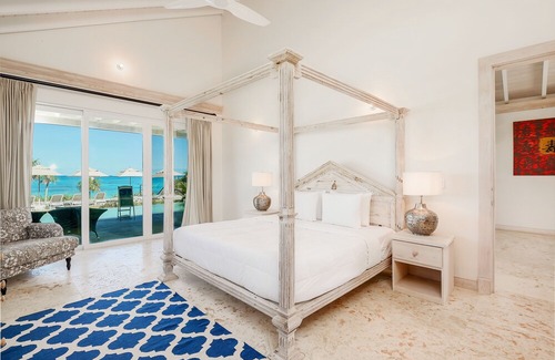 North Palmetto Point House | New Luxury Beachfront Villa with Private Pool, Resort Privileges