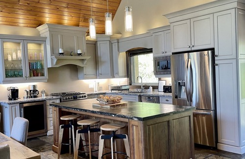 Severn Cottage | New Luxury Cottage in Muskoka that blends new finishes with a cottage feel