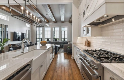 Faubourg Lafayette House | New Luxury Home | Heated Pool & Spa