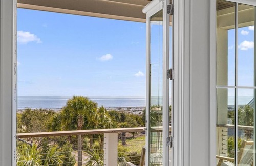 Isle of Palms House | New Luxury Home with Oceanfront-like Views! HUGE 6400sqft! 6BD, POOL,Hot tub, Elevator