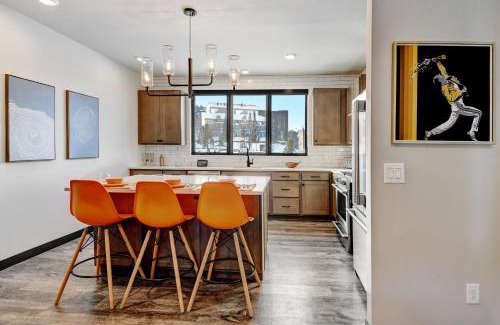 Winter Park House | New Luxury Loft #41 With Rooftop Hot Tub & Lounge, Great Views - 500 Dollars Of FREE Activities & Equipment Rentals Daily