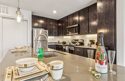 Marble Falls Apartment | New Luxury Pool Home, Mins To Hospitals, Gym, Amazing Amenities