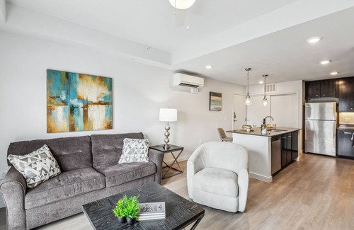 Marble Falls Apartment | New Luxury Pool Home, Mins To Hospitals, Gym, Amazing Amenities