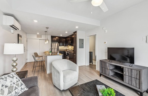 Marble Falls Apartment | New Luxury Pool Home, Mins To Hospitals, Gym, Amazing Amenities