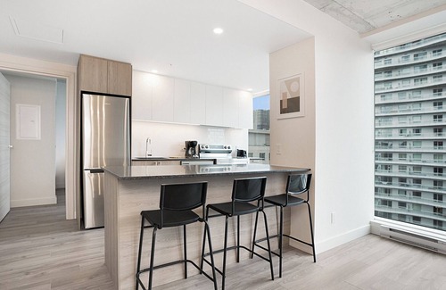 Milton Park Apartment | New Luxury Unit in Heart of MTL 703 | Metro access