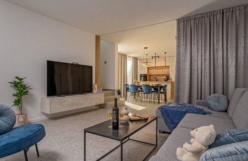 Podstrana Villa | New ! Luxury Villa - RoMa 1 and 2 with two heated saltwater pool near sea