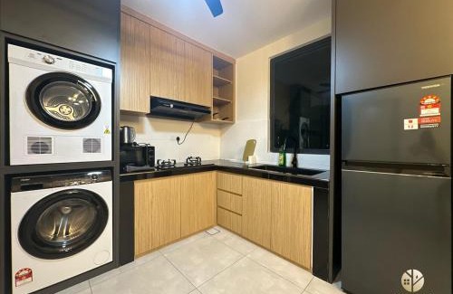 Seri Kembangan Apartment | NEW Meta Residence Seri Kembangan 3R2B for 8 people