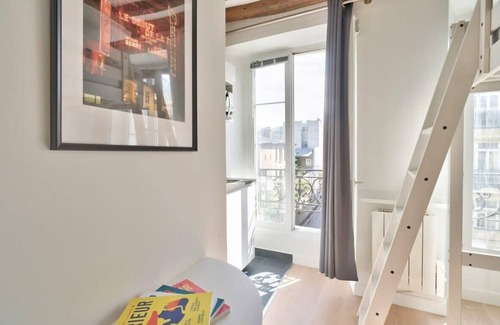 Strasbourg -Saint-Denis Apartment | NEW Mezzanine Studio in the Heart of Paris (4F)