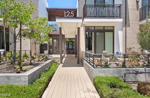South Arroyo Condo | New, modern and luxurious 2bed condo in Central Pasadena, 5min from Old Town