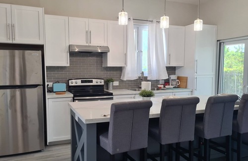 Lyford Cay Apartment | New! Modern Apt in Gated Community near Beach