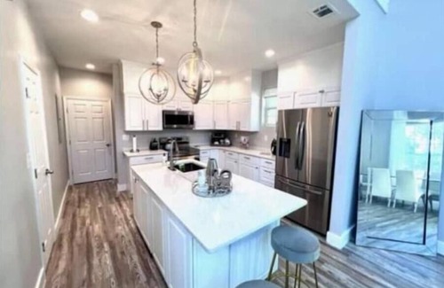 Garden City House | New modern home 10 mins from Downtown 7 mins airport!