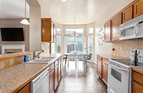 Meridian House | NEW! Modern Meridian vacation home - Foosball, Air Hockey, Steps from POOL