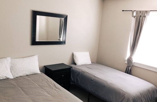 Ridgefield House | New modern & minimalistic home minutes off of I5, Ten minutes from Ilani Casino