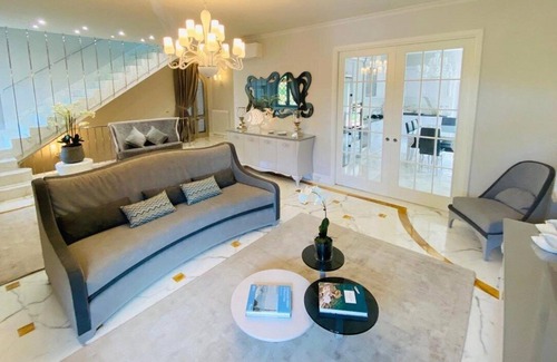 Forte dei Marmi Villa | New modern style villa with heated swimming pool