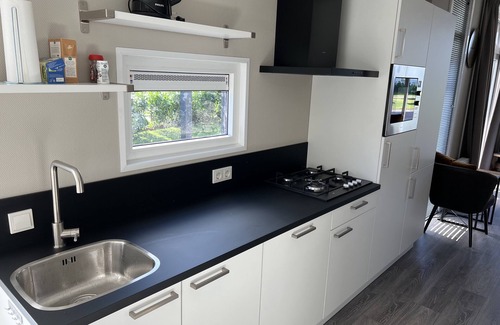 Lathum House | New, modern vacation home in the vacation park by the lake