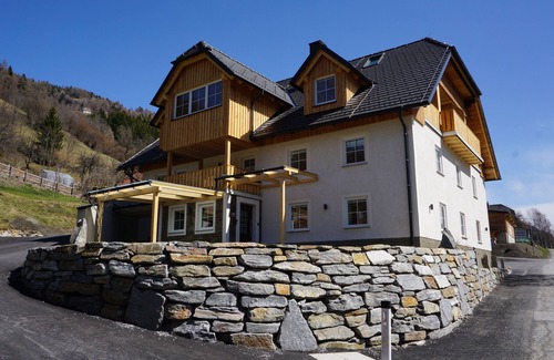 Sankt Georgen am Kreischberg Apartment | New, modern XL apartments with large grounds, fish ponds and alpacas
