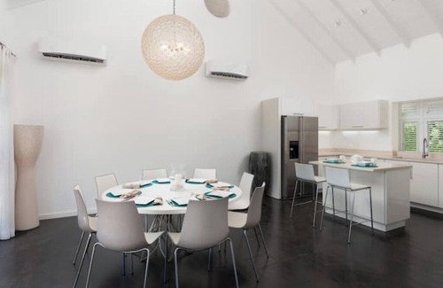 Gibbs Bay Villa | NEW: Mullins Bay 1 - Sea Views